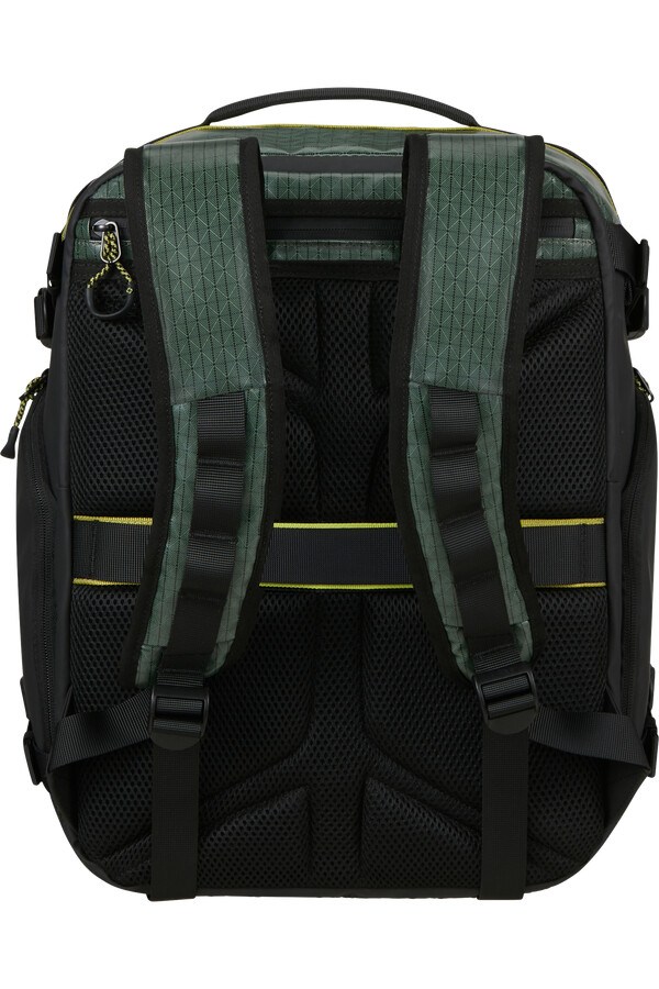 アウトトラックス バックパック 15.6インチ フォレストグリーン